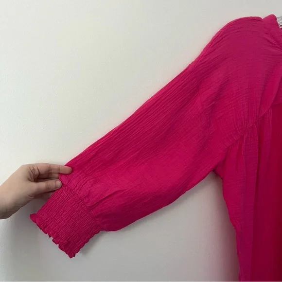 Evereve Eleanor Peasant Slubbed Cotton Gauze Smocked V Neck Blouse Pink Medium - Picture 3 of 9